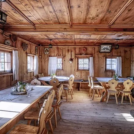 Inn Traditionsgasthof Sollererwirt *
