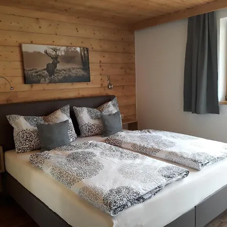 Traditionsgasthof Sollererwirt 宾馆 *