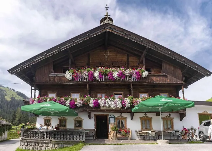 Traditionsgasthof Sollererwirt Estalagem Thierbach